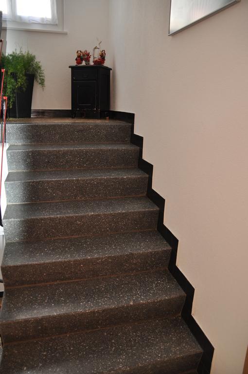 Apartmenthaus Holiday ซาสฟี ภายนอก รูปภาพ